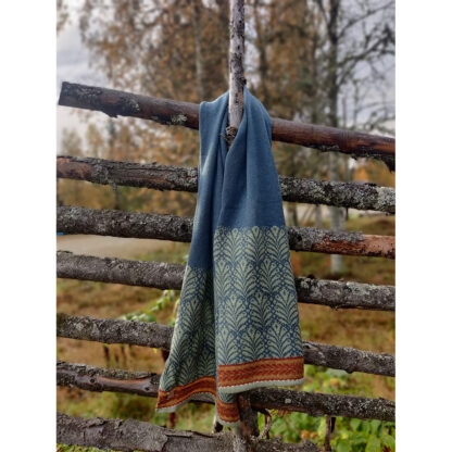 Vallsta Shawl knitted in 100% Merino Wool.