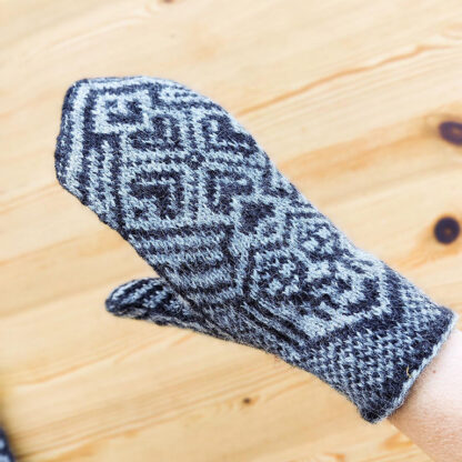 Kärlek Mittens Knitting Kit – ENG SWE Elmina Fors Knitwear