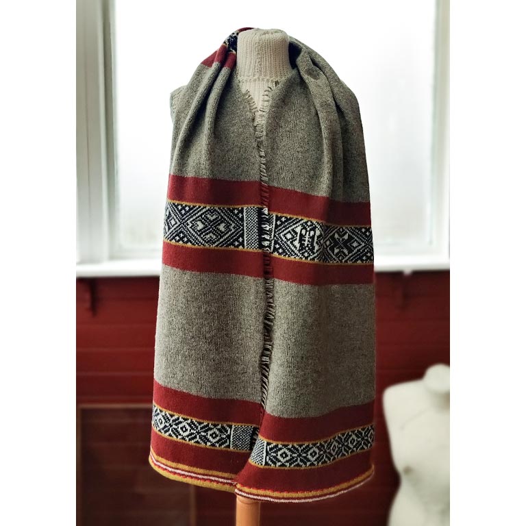 Skåne Lambswool Shawl - Mossy grey - Image 2